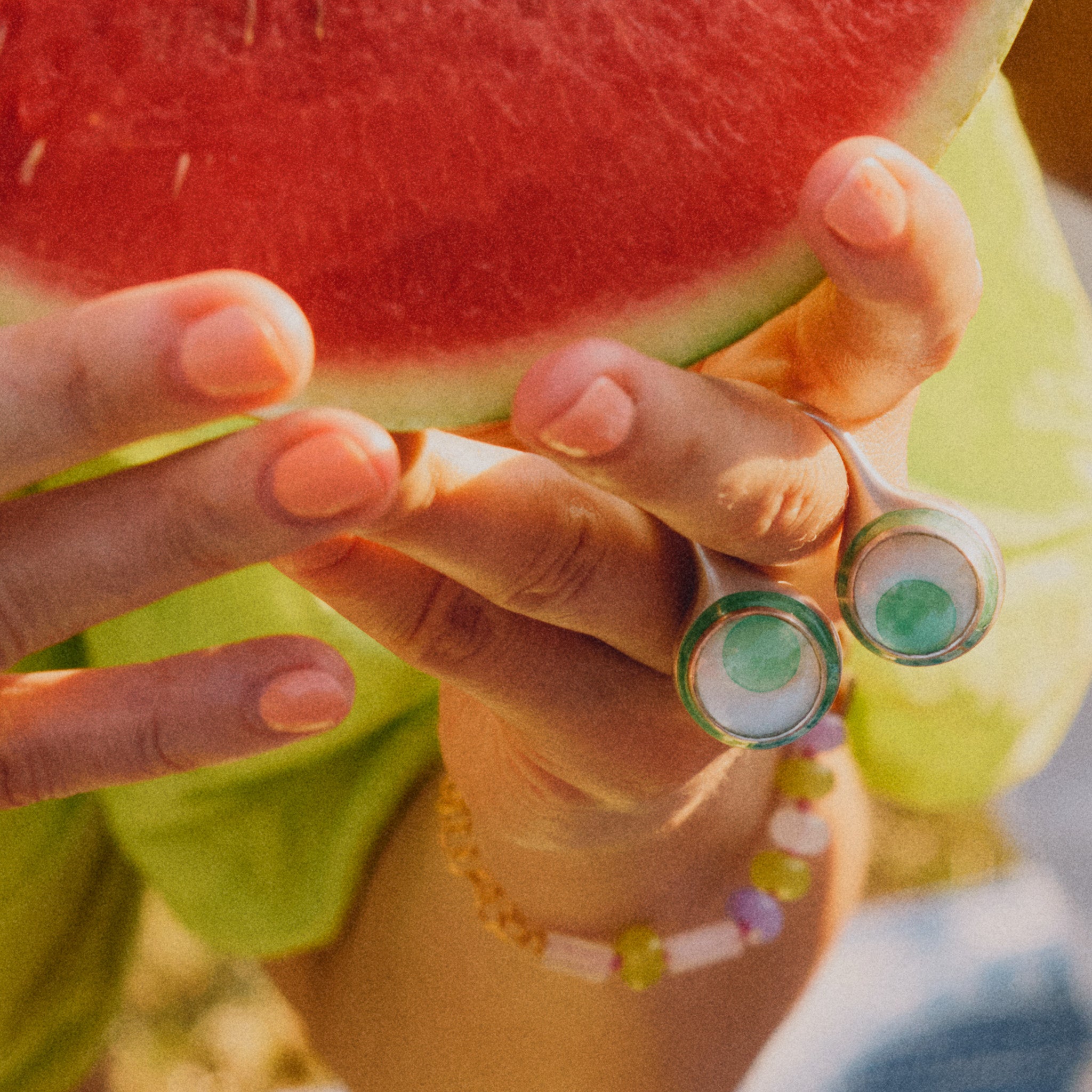 'Friend' Googly Eye Ring Chrysoprase